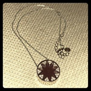 House of Harlow starburst necklace